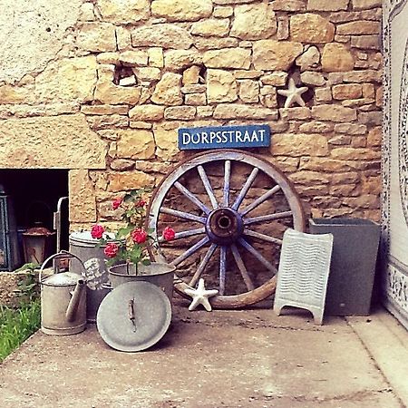 Domaine La Rose Bed and Breakfast Caylus Esterno foto